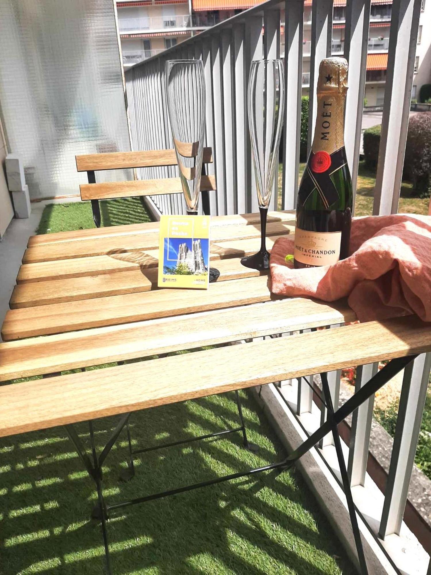 兰斯Au Havre Des Sacres - Balcon - Proximite Centre公寓 外观 照片